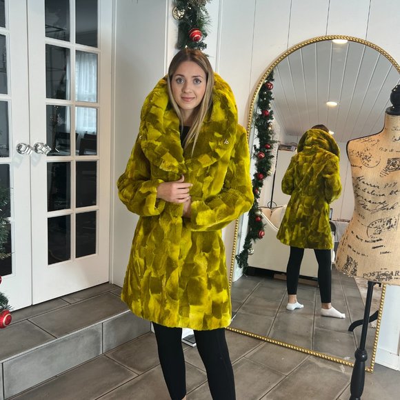 COPY - Dasco Real Fur Yellow Coat Size 38 - Picture 2 of 6